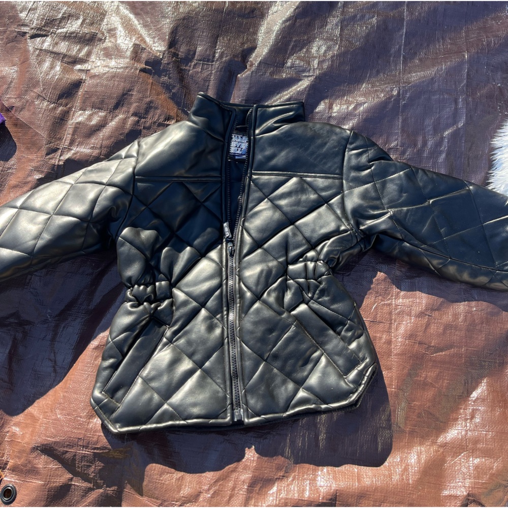 Black puffer jacket children’s size 5/6